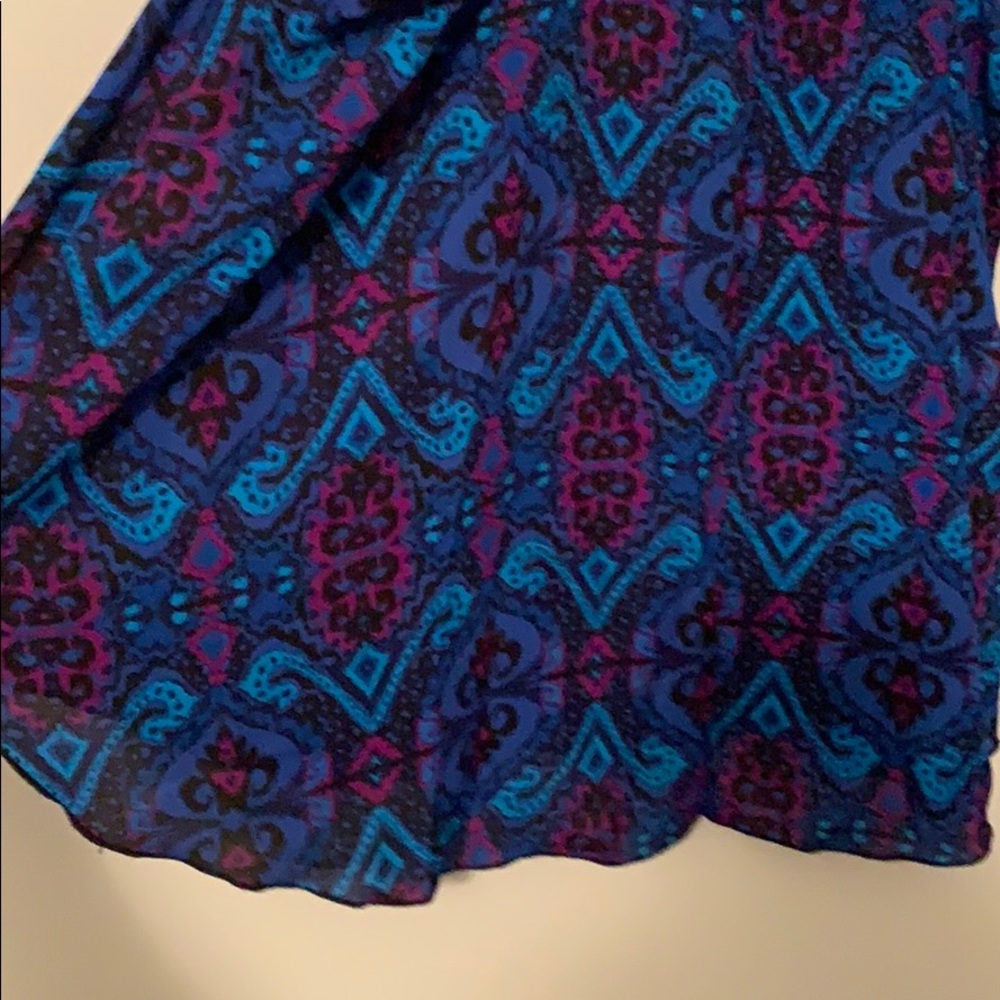 Express flowy patterned top - Picture 4 of 6